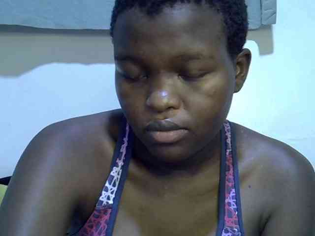 pretty-desire Live Webcam on BongaCams