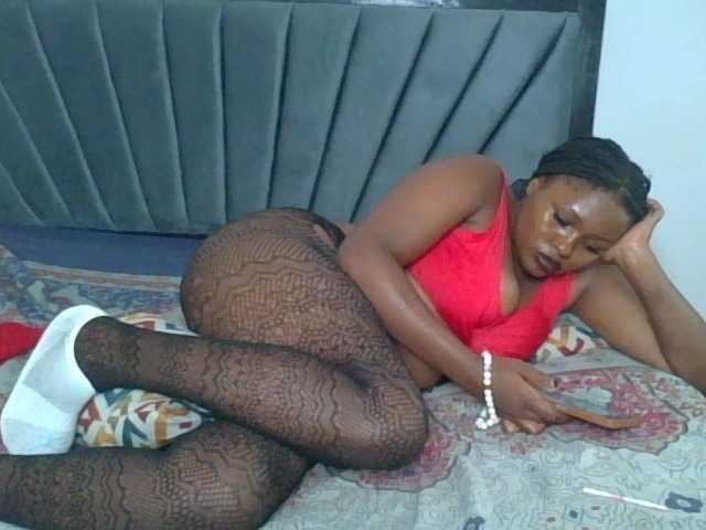 StarlightN webcam bongacams model stream image