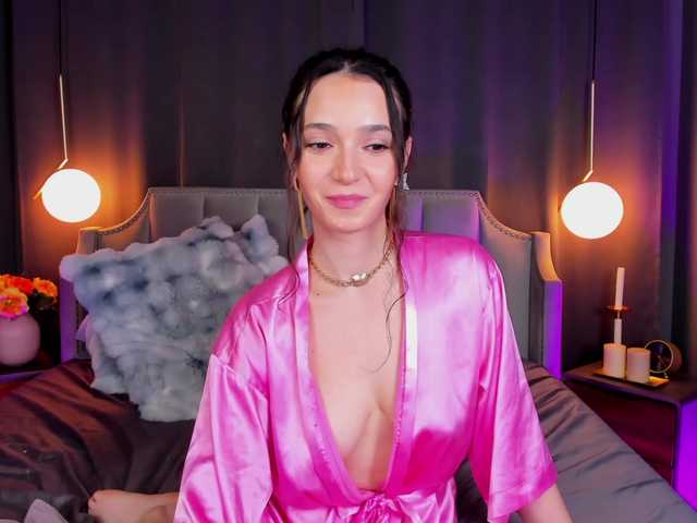 AvaCassidy's BongaCams show and profile