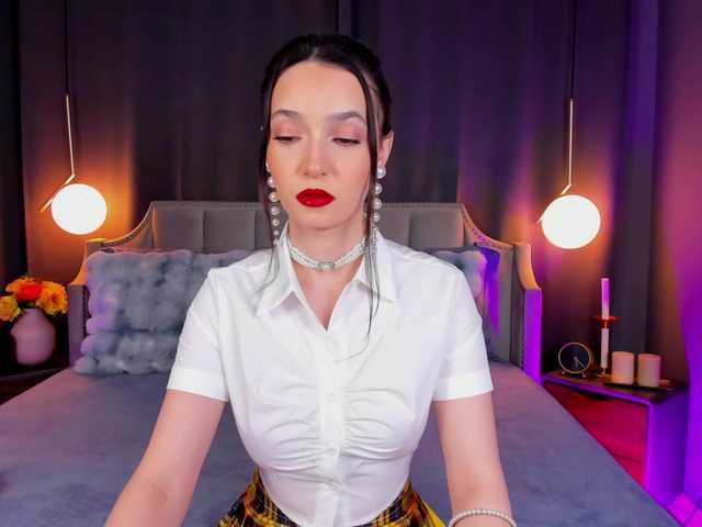 AvaCassidy's BongaCams show and profile