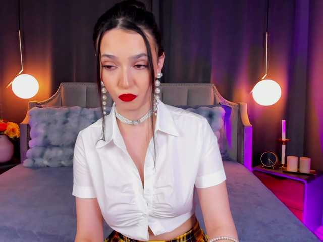 AvaCassidy's BongaCams show and profile