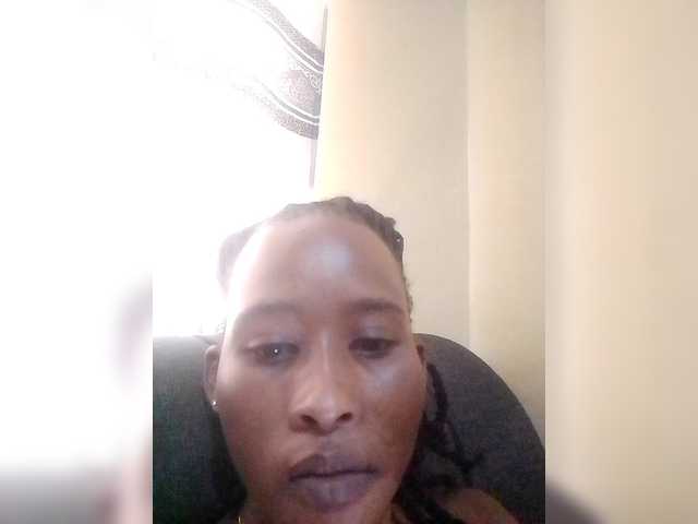 Littleslutdiva's BongaCams show and profile