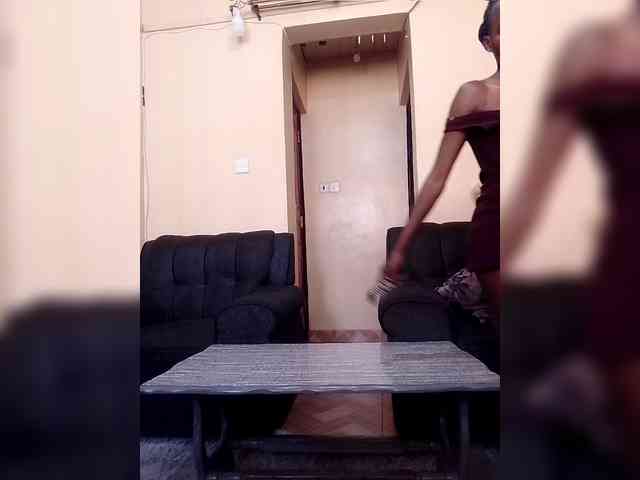 Littleslutdiva webcam