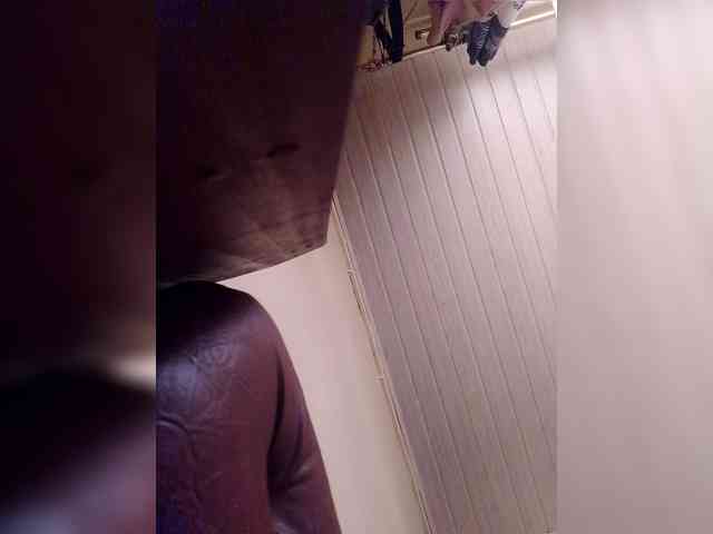 Littleslutdiva webcam