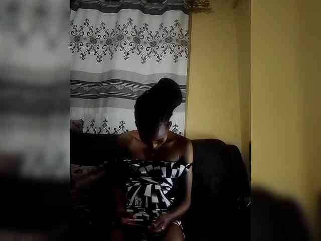 Littleslutdiva webcam