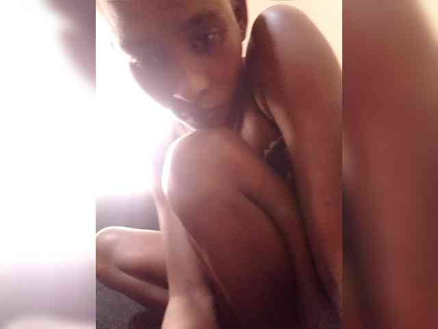 Littleslutdiva webcam