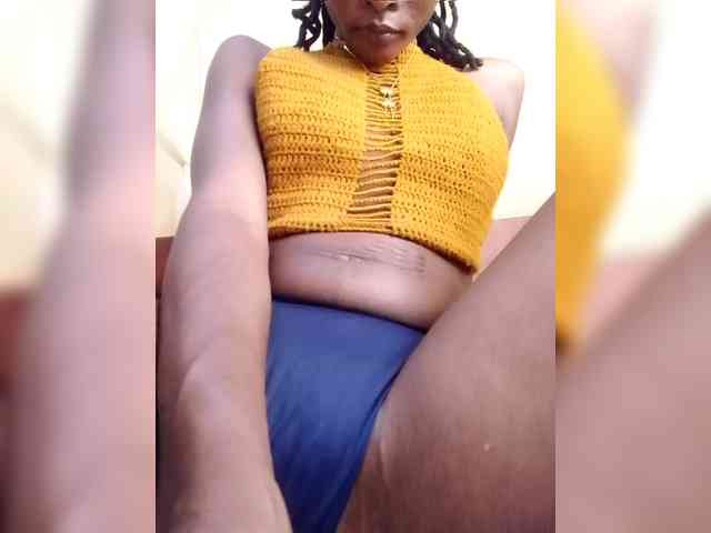 Littleslutdiva webcam