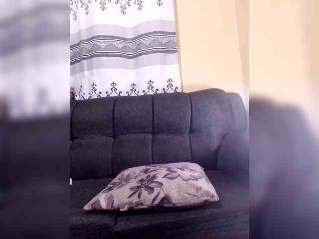 Littleslutdiva webcam