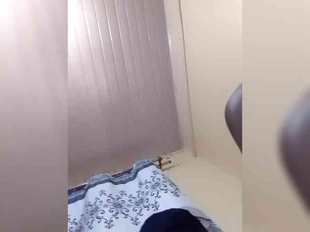 Littleslutdiva webcam