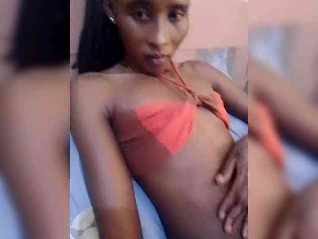 Littleslutdiva webcam