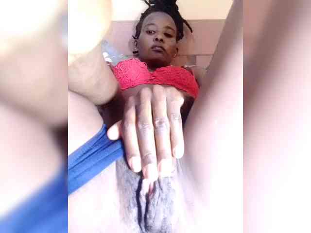 Littleslutdiva webcam