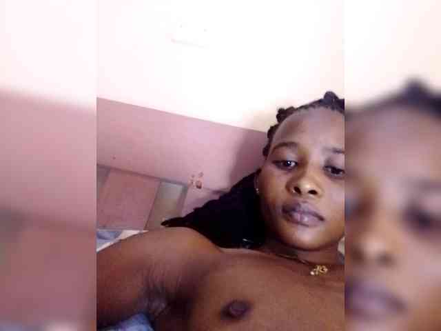 Littleslutdiva webcam