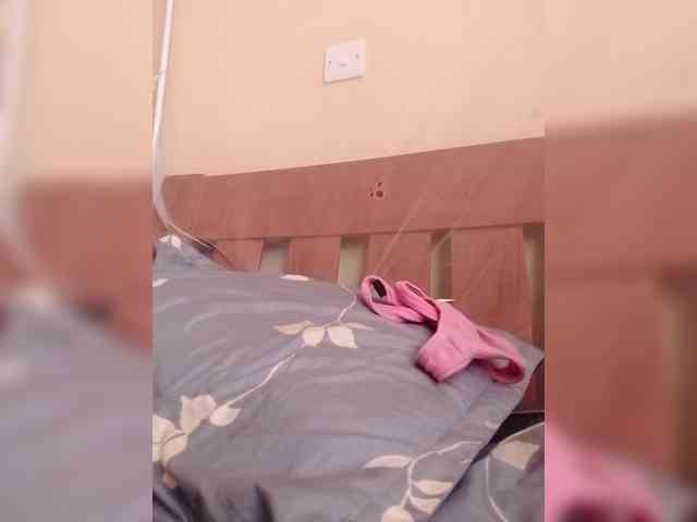 Littleslutdiva webcam