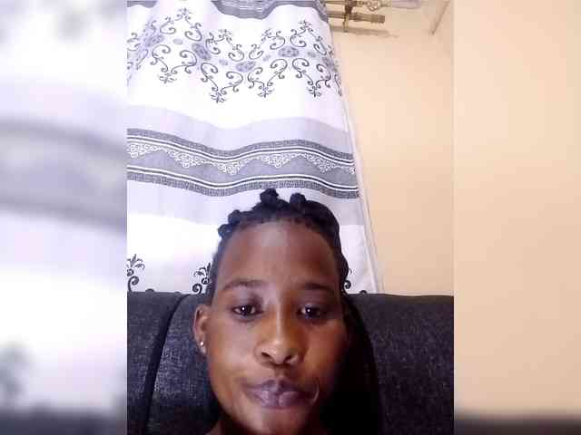 Littleslutdiva webcam