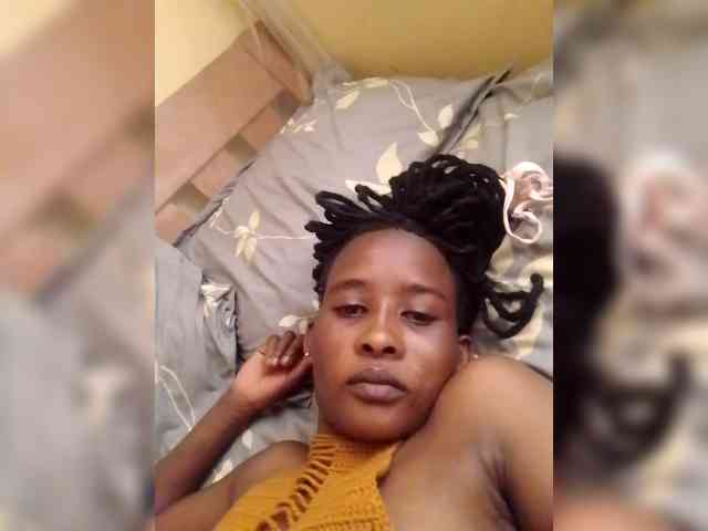 Littleslutdiva webcam