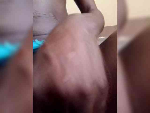 Littleslutdiva webcam