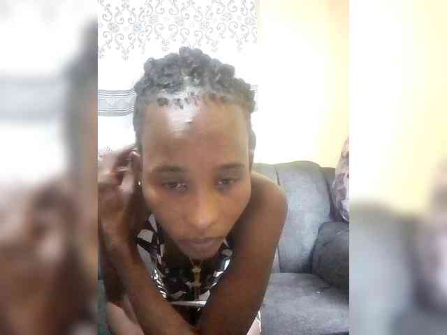 Littleslutdiva webcam