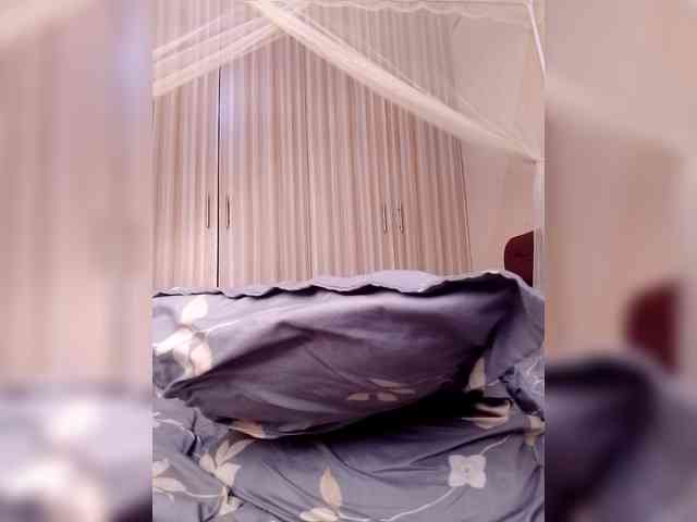 Littleslutdiva webcam