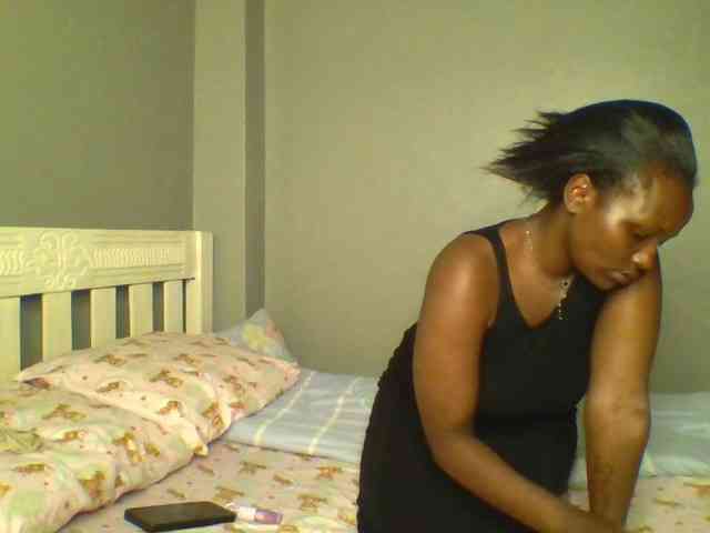 Littleslutdiva webcam