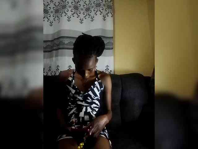 Littleslutdiva webcam