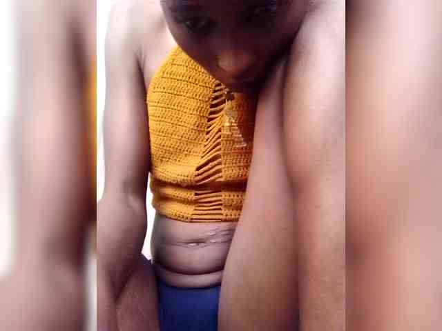 Littleslutdiva webcam