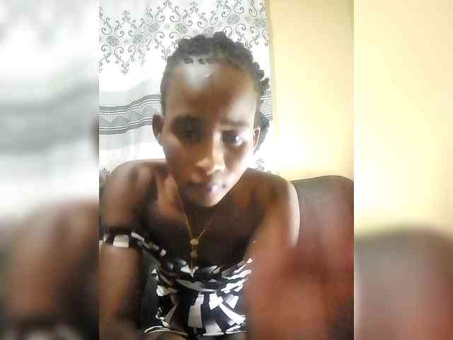 Littleslutdiva webcam