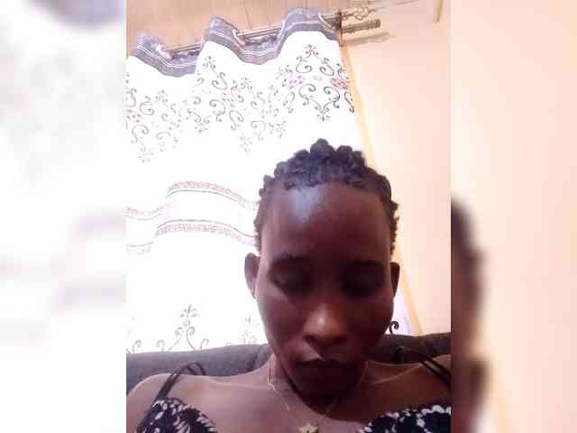 Littleslutdiva webcam