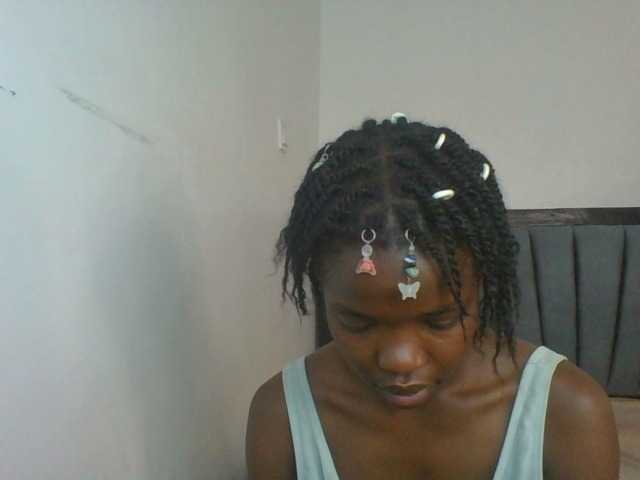 Kinkyaria's BongaCams show and profile