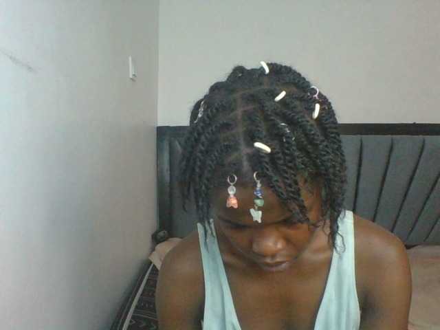 Kinkyaria's BongaCams show and profile