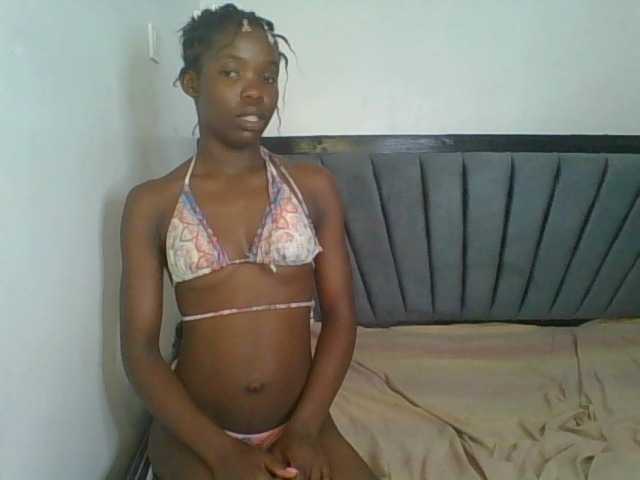 Kinkyaria's BongaCams show and profile