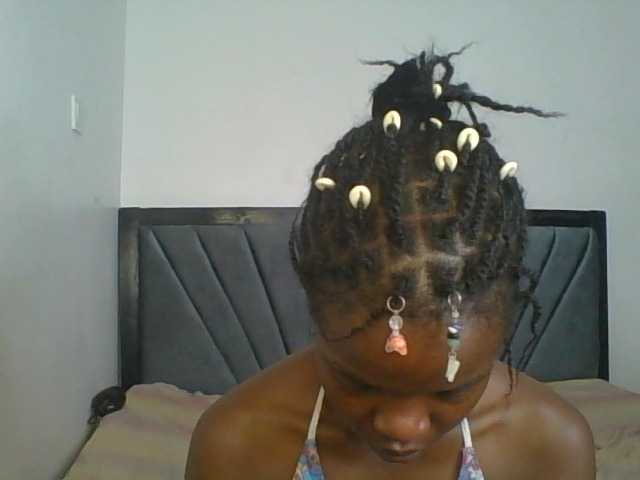 Kinkyaria's BongaCams show and profile