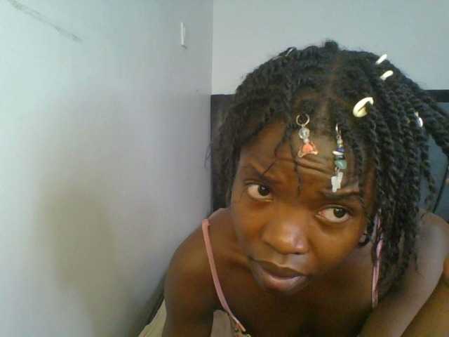 Kinkyaria's BongaCams show and profile