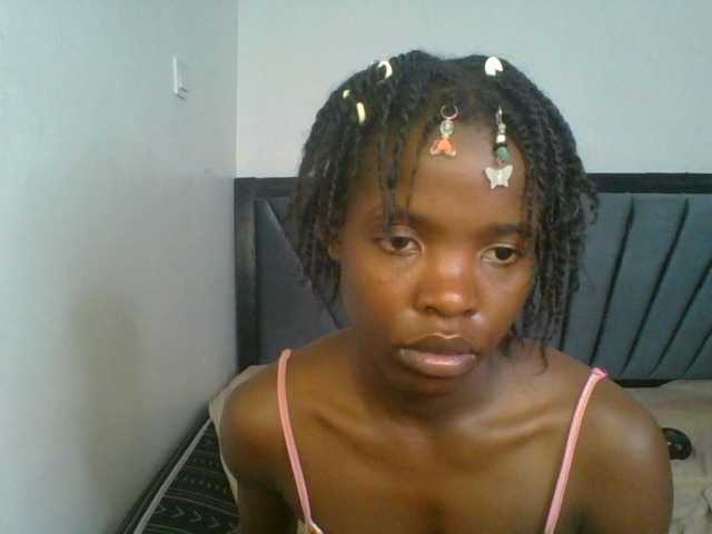 Kinkyaria's BongaCams show and profile