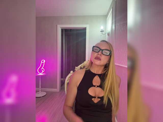 Alesia77's BongaCams show and profile