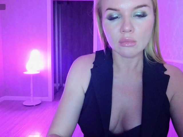 Alesia77's BongaCams show and profile