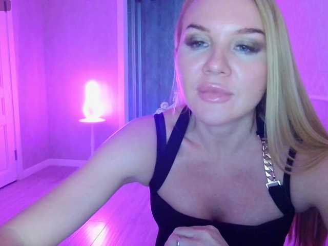 Preview of dominatrix77