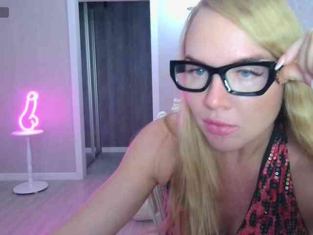Alesia77 Live Webcam on BongaCams