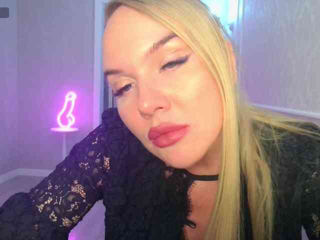 Alesia77 Live Webcam on BongaCams