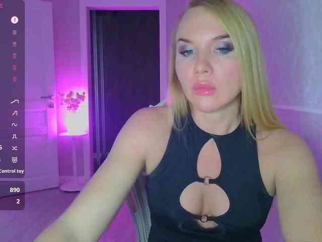 DOMINATRIX77 webcam