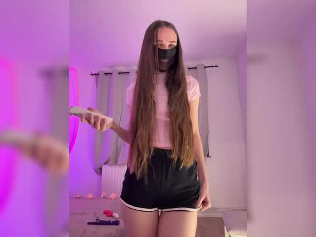 SweetIra's BongaCams show and profile