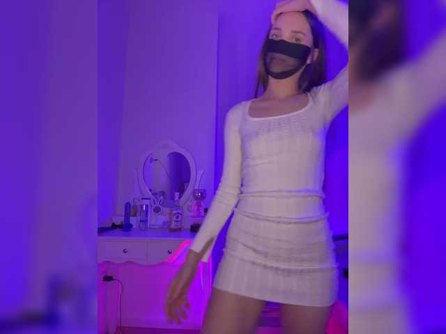 SweetIra's BongaCams show and profile