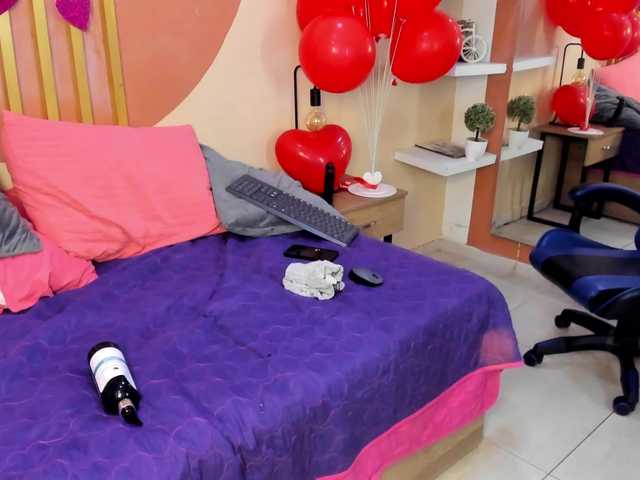 Tiana-And-Jake live room