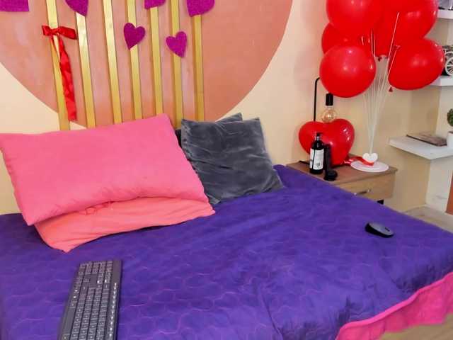 Tiana-And-Jake live room