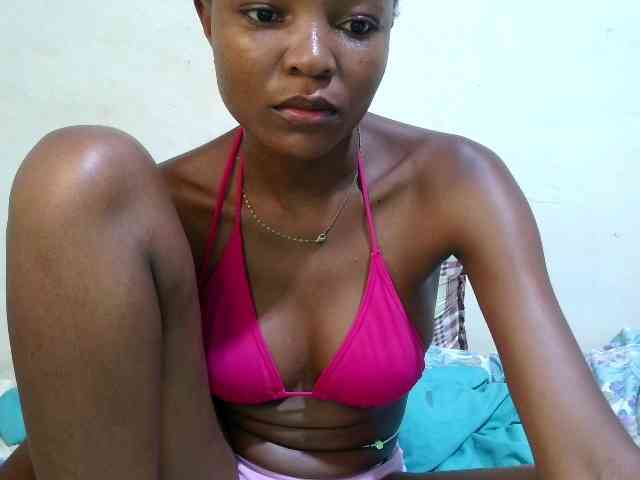 sexy-marianah webcam