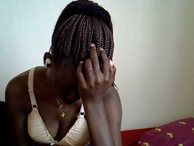 Ebonytrendy's BongaCams show and profile