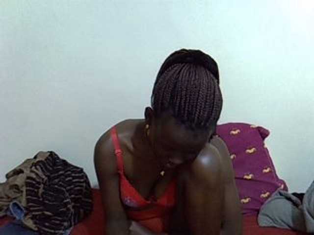 Ebonytrendy's BongaCams show and profile