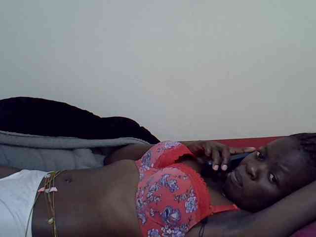 Ebonytrendy webcam