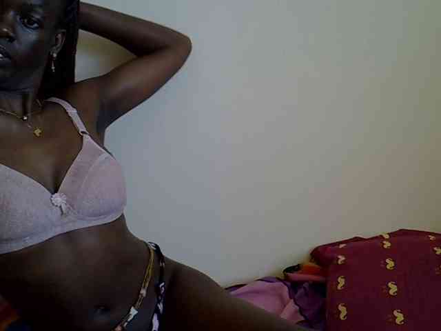 Ebonytrendy webcam