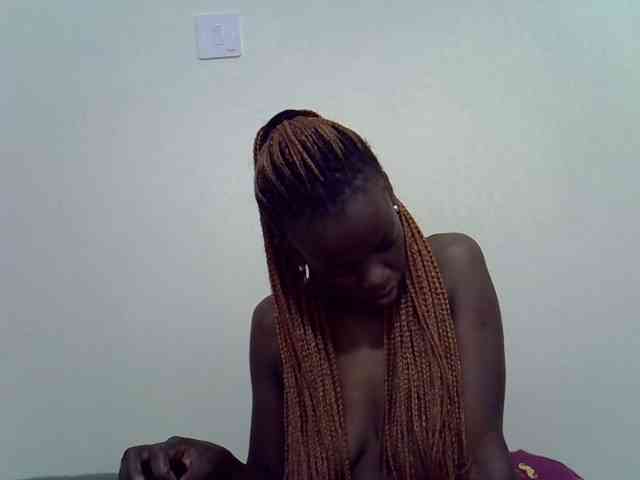 Ebonytrendy webcam