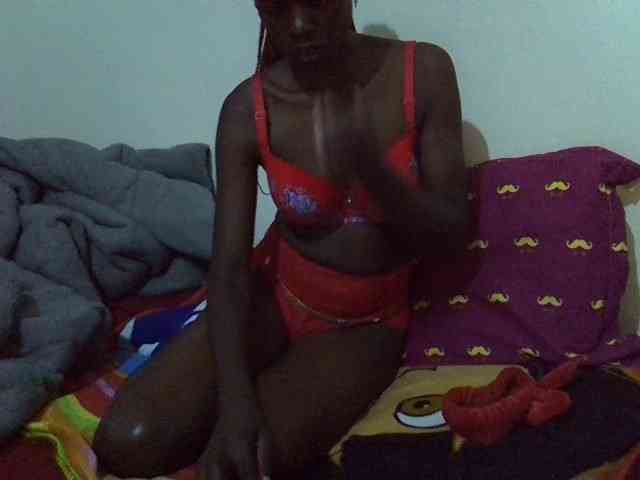 Ebonytrendy webcam